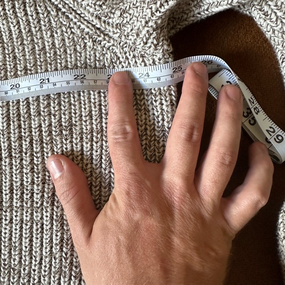 100% Cotton LL Bean Sweater. Size Medium Grey/Brown - Picture 3 of 6